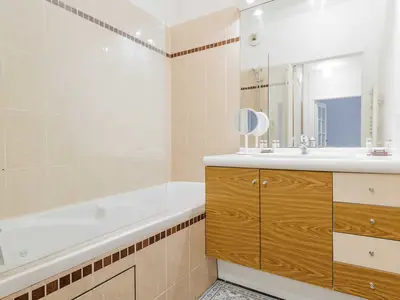 Ferienwohnung für 5 Personen (44 m²) in Clichy 4/10