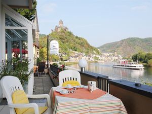 Moselpromenade, Terrasse