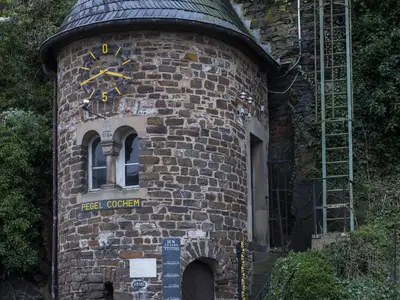 moselbild_-_antoon_gadiot_-_pegel_cochem