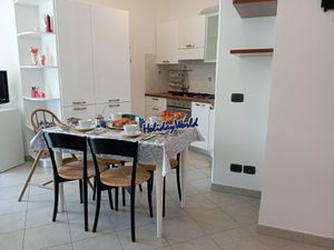 24043424-Ferienwohnung-4-Cogoleto-300x225-2