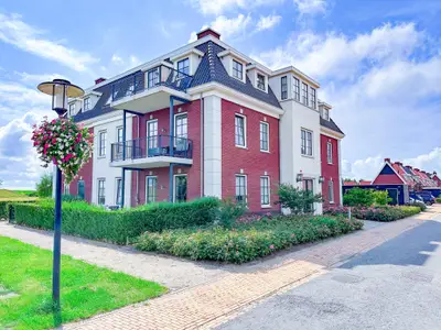 Außenseite Ferienhaus [Sommer]
