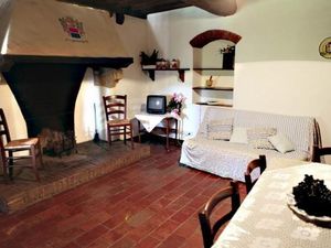 23079991-Ferienwohnung-4-Colle di Val d'Elsa-300x225-1