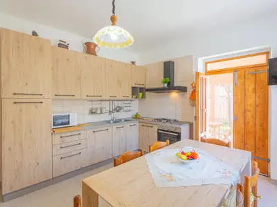 Ferienwohnung für 6 Personen (110 m²) in Collecorvino 2/10