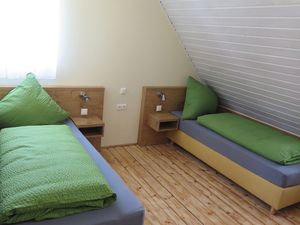 23826922-Ferienwohnung-6-Colmberg-300x225-5