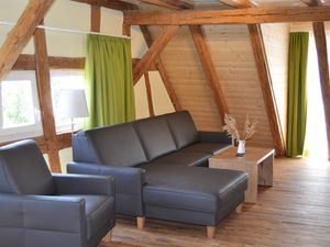 23826914-Ferienwohnung-6-Colmberg-300x225-1