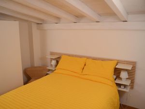 22807575-Ferienwohnung-4-Como-300x225-0