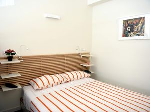 22807905-Ferienwohnung-4-Como-300x225-2