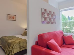 23664438-Ferienwohnung-4-Como-300x225-5