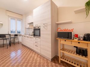 23887682-Ferienwohnung-4-Como-300x225-5