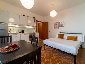 23674333-Ferienwohnung-2-Como-300x225-1