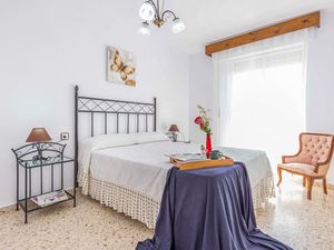 23738331-Ferienwohnung-4-Conil de la Frontera-300x225-5