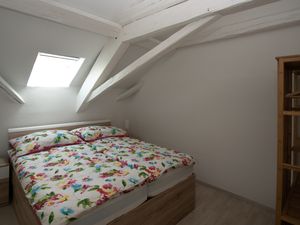 23531650-Ferienwohnung-5-Corcelles BE-300x225-5