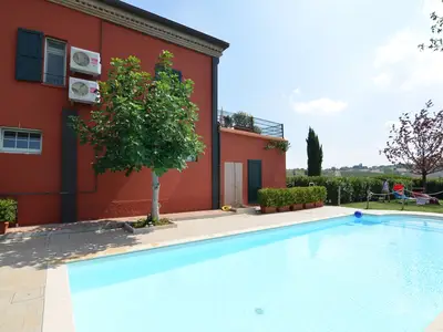 PoolOfHouse