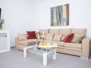 23895496-Ferienwohnung-6-Corralejo-300x225-2