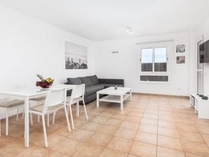 23384642-Ferienwohnung-6-Corralejo-300x225-3