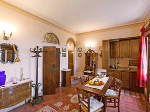 23894358-Ferienwohnung-2-Cortona-300x225-4