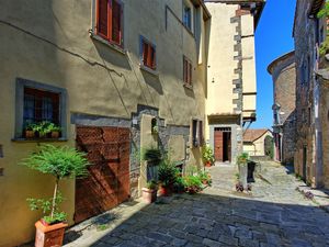 23894771-Ferienwohnung-4-Cortona-300x225-3