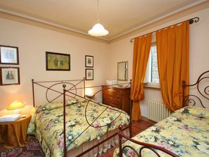 24029327-Ferienwohnung-3-Cortona-300x225-2