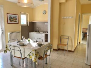 22446127-Ferienwohnung-4-Costermano-300x225-4