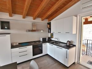 23056197-Ferienwohnung-2-Costermano-300x225-5