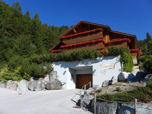 23860106-Ferienwohnung-6-Crans-Montana-300x225-3