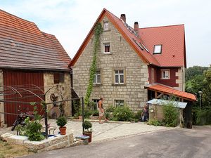 22139495-Ferienwohnung-4-Creglingen-300x225-0