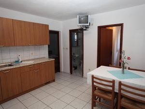 22437551-Ferienwohnung-4-Cres-300x225-4