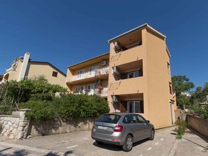 23958645-Ferienwohnung-5-Cres-300x225-0