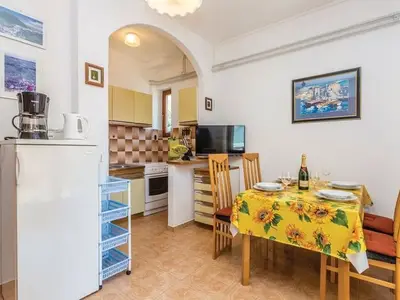 Ferienwohnung für 5 Personen in Cres 8/10