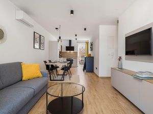 23752998-Ferienwohnung-2-Cres-300x225-4