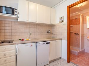 18923801-Ferienwohnung-2-Cres-300x225-2