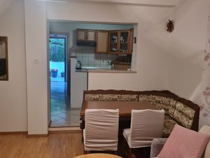 18951317-Ferienwohnung-6-Cres-300x225-3