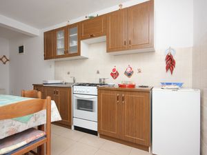 19050723-Ferienwohnung-4-Cres-300x225-3