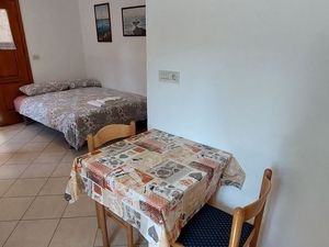 23665696-Ferienwohnung-2-Cres-300x225-4