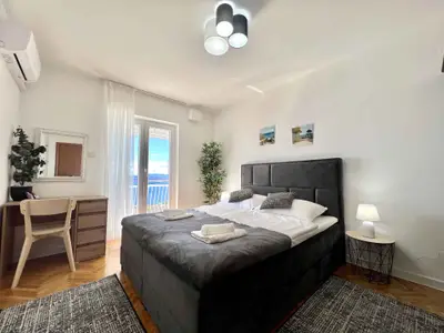 Ferienwohnung für 8 Personen (150 m²) in Crikvenica 1/10