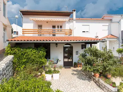 Ferienwohnung für 5 Personen (58 m²) in Crikvenica 1/10