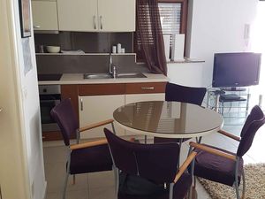 23778214-Ferienwohnung-5-Crikvenica-300x225-4