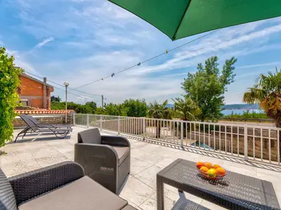 Ferienwohnung für 4 Personen (67 m²) in Crikvenica 4/10