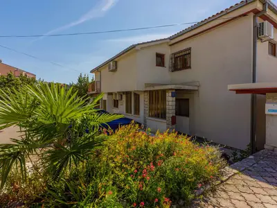 Ferienwohnung für 6 Personen (70 m²) in Crikvenica 4/10