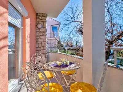 Ferienwohnung für 4 Personen (32 m²) in Crikvenica 1/10