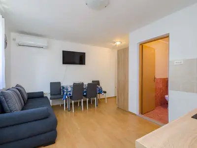 Ferienwohnung für 4 Personen (32 m²) in Crikvenica 8/10