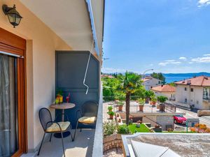 23781317-Ferienwohnung-2-Crikvenica-300x225-3