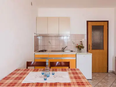 Ferienwohnung für 4 Personen (38 m²) in Crikvenica 6/10