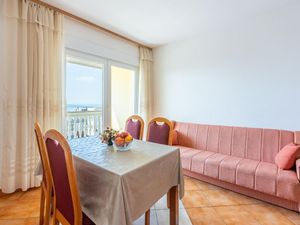 23584261-Ferienwohnung-3-Crikvenica-300x225-4