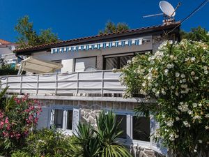 691670-Ferienwohnung-5-Crikvenica-300x225-2