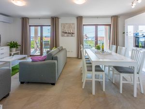 22629087-Ferienwohnung-7-Crikvenica-300x225-1