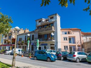 18700371-Ferienwohnung-4-Crikvenica-300x225-2