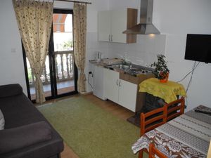 22806631-Ferienwohnung-4-Crikvenica-300x225-2