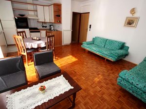 23658097-Ferienwohnung-4-Crikvenica-300x225-4