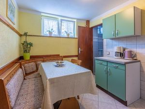 23658099-Ferienwohnung-3-Crikvenica-300x225-2